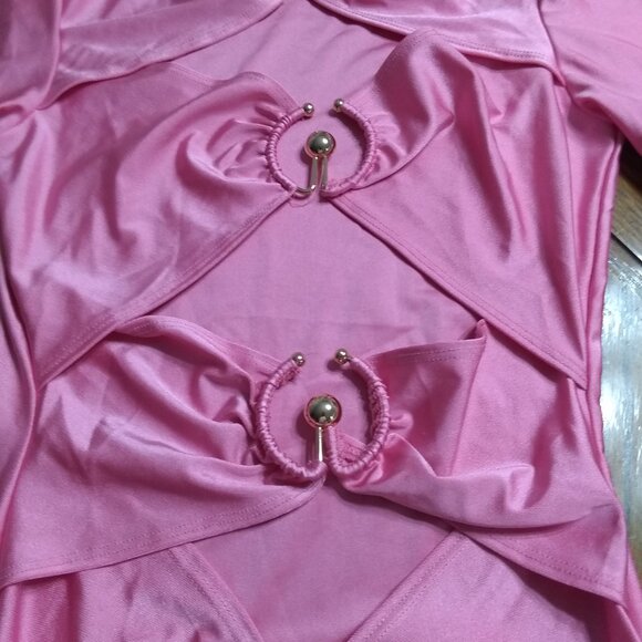 Dress with Long Sleeves and Gold Hoops Like Details in Front - Picture 4 of 4